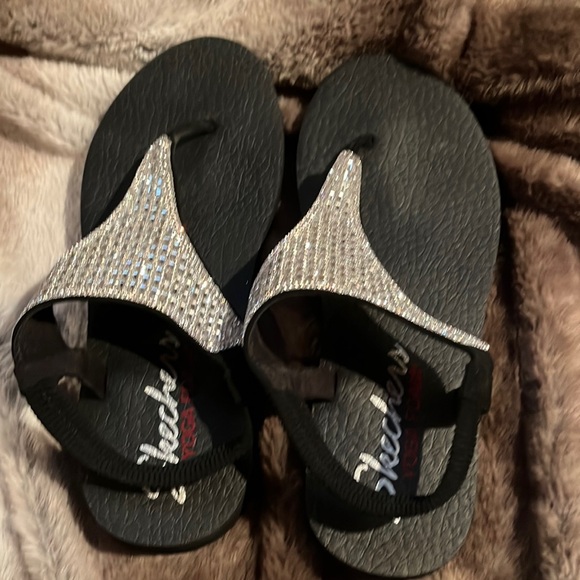 BN Skechers Sandals - Picture 1 of 4